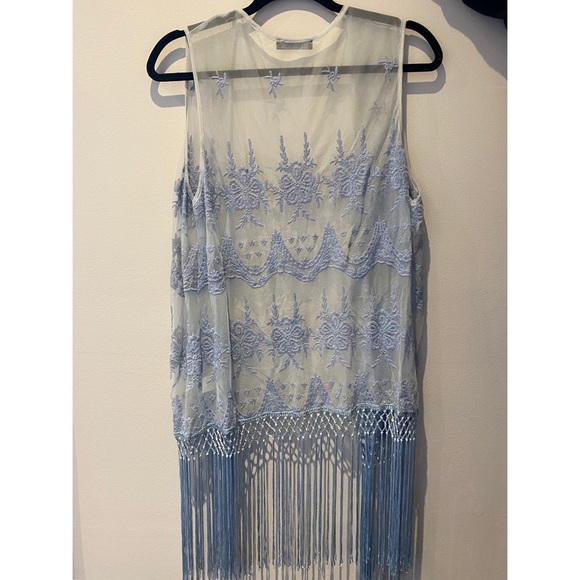 Powder blue lace kimono - Picture 2 of 2